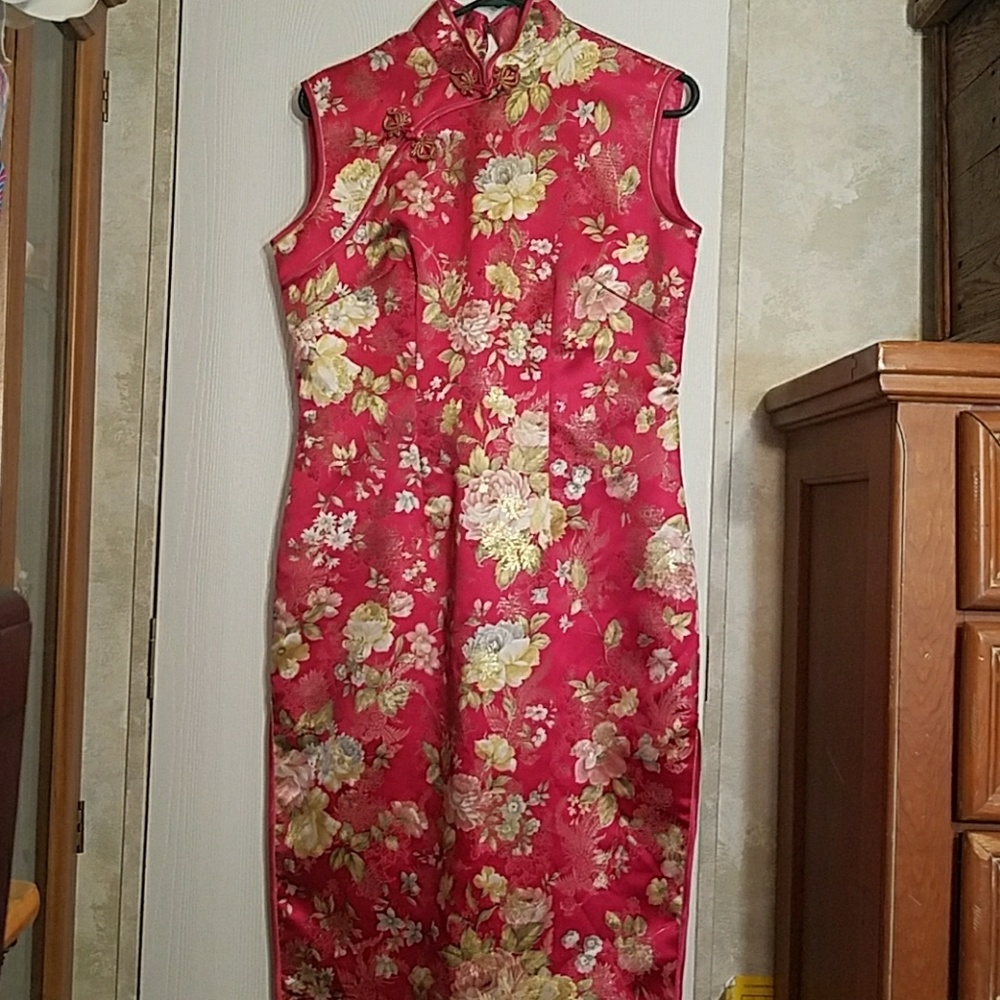 Tianyan Red with Floral Designs Oriental Dress